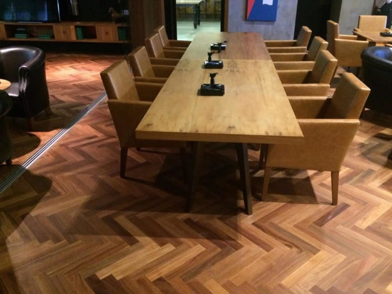 Piso Tacos de Madeira - Defino's Assoalhos